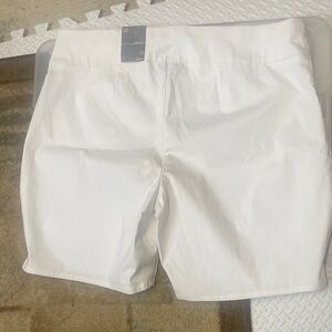 INC International Concepts White Stretch Bermuda Shorts